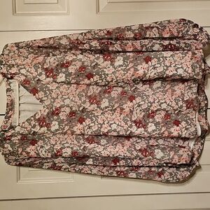 Floral V-Neck Blouse